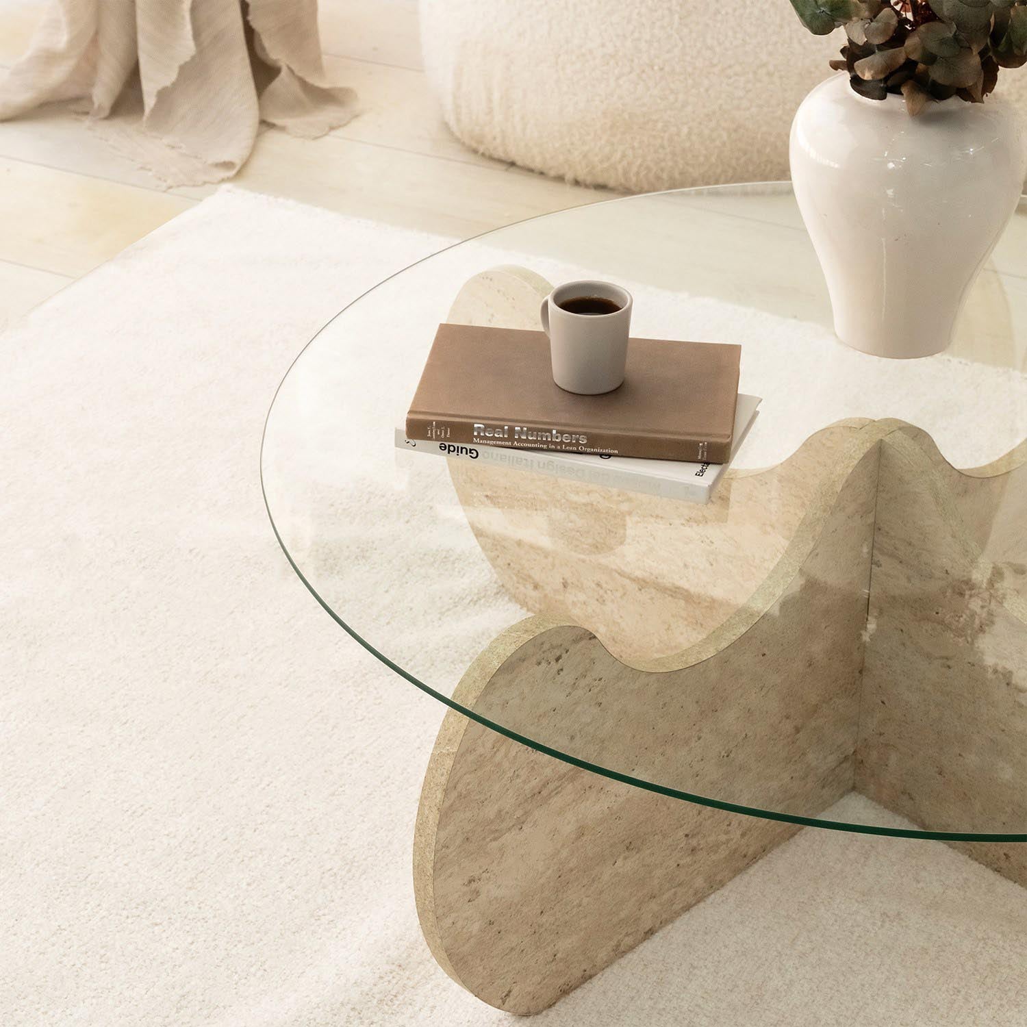 Himalayas - Travertine in Travertin präsentiert im Onlineshop von KAQTU Design AG. Beistelltisch ist von Hanah Home
