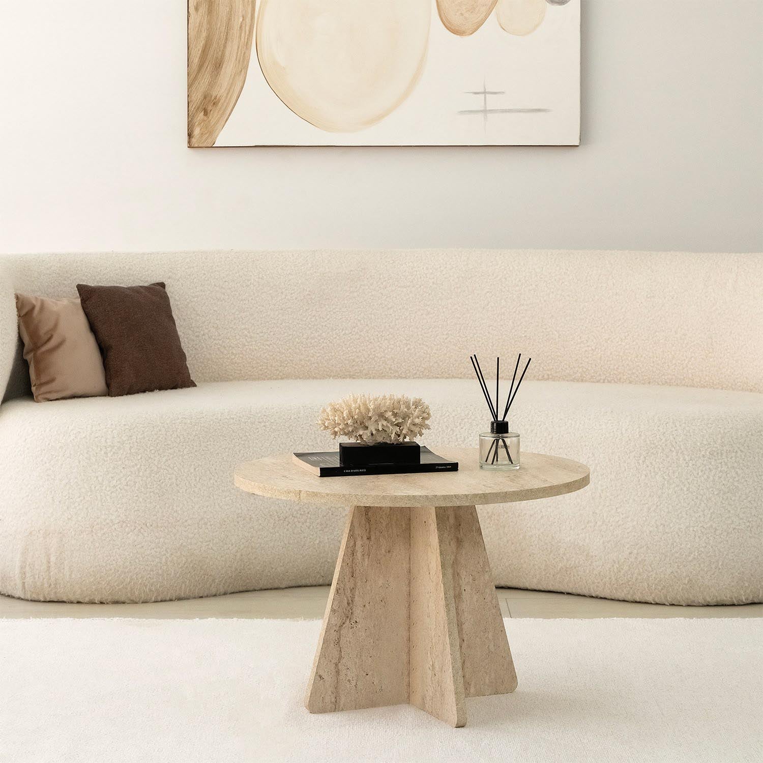 Mushroom in Travertin präsentiert im Onlineshop von KAQTU Design AG. Beistelltisch ist von Hanah Home