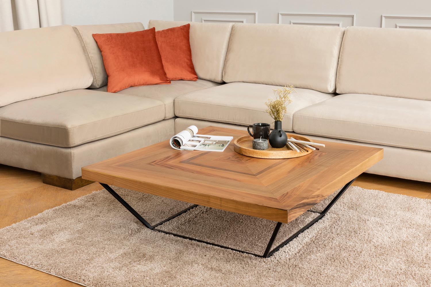 Tulip Corner Left With Pouf - Beige in Beige präsentiert im Onlineshop von KAQTU Design AG. Ecksofa ist von Atelier Del Sofa