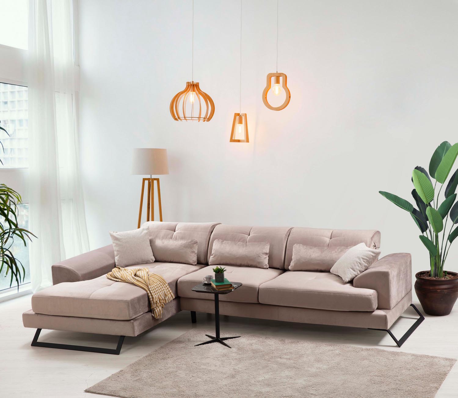 Frido Corner Left (Chl+3R) - Beige in Beige präsentiert im Onlineshop von KAQTU Design AG. Ecksofa ist von Atelier Del Sofa