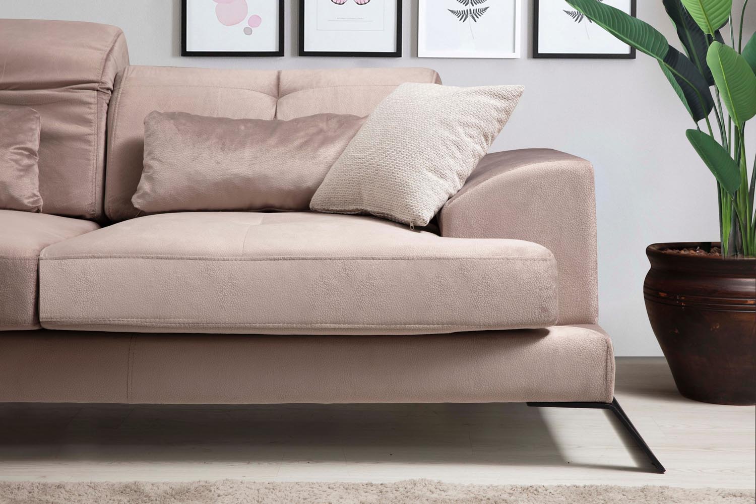 Frido Corner Left (Chl+3R) - Beige in Beige präsentiert im Onlineshop von KAQTU Design AG. Ecksofa ist von Atelier Del Sofa