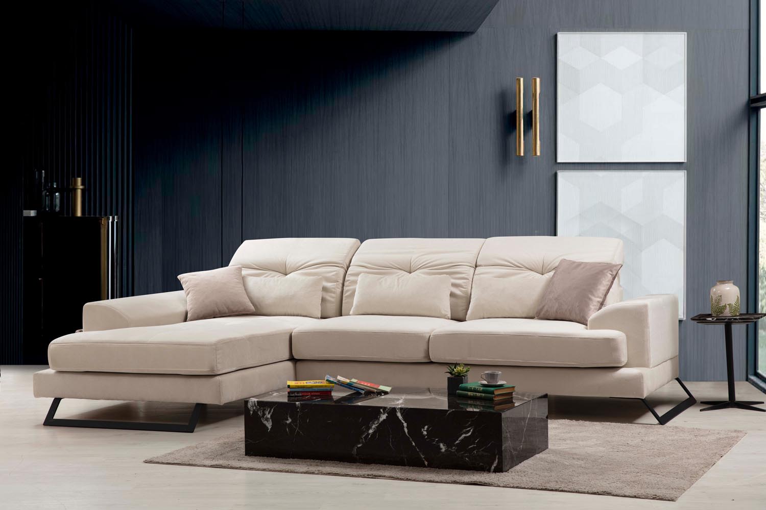 Frido Corner Left (Chl+3R) - Ecru in Ecru präsentiert im Onlineshop von KAQTU Design AG. Ecksofa ist von Atelier Del Sofa
