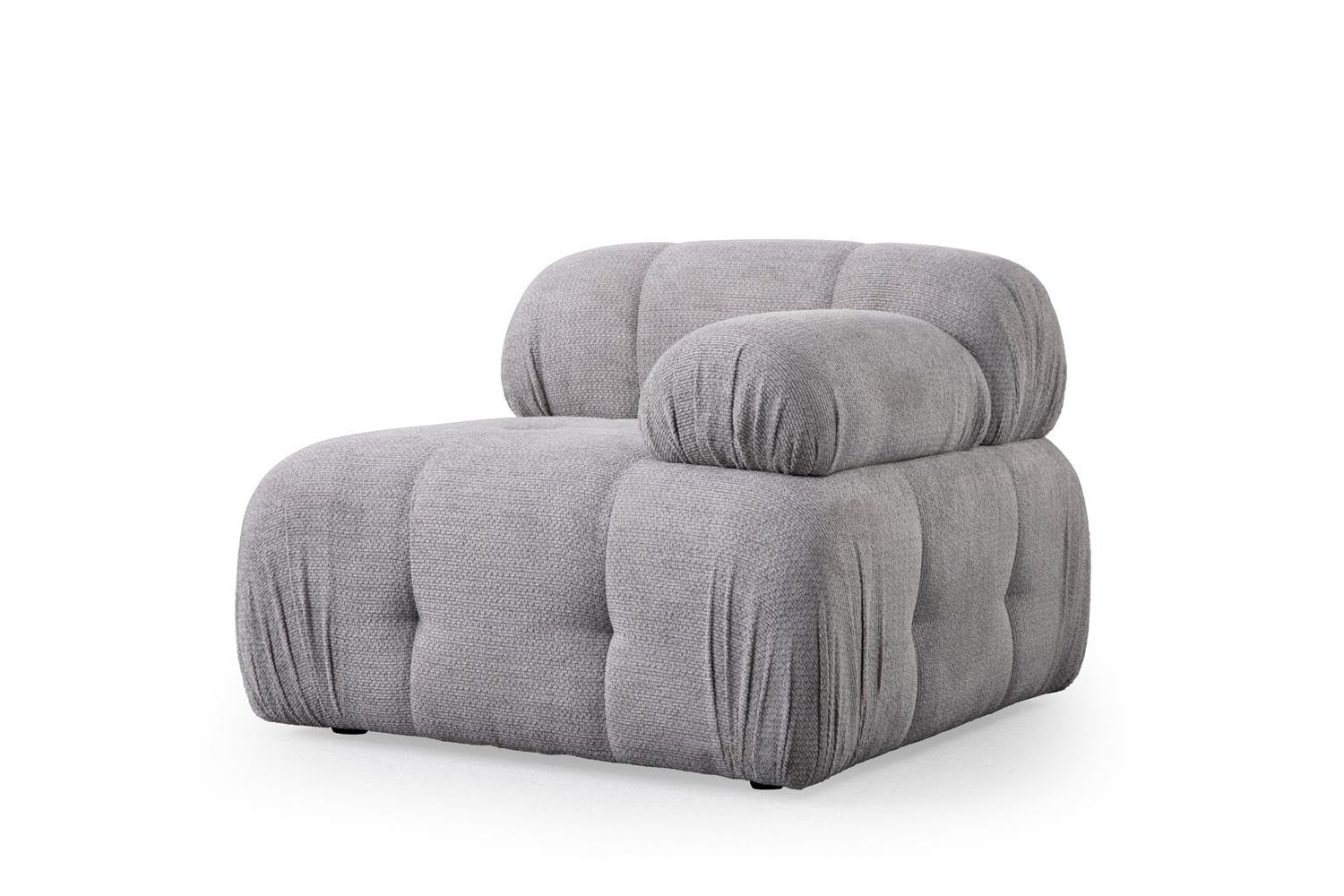 Petite 3 - Light Grey in Hellgrau präsentiert im Onlineshop von KAQTU Design AG. Ecksofa ist von Atelier Del Sofa