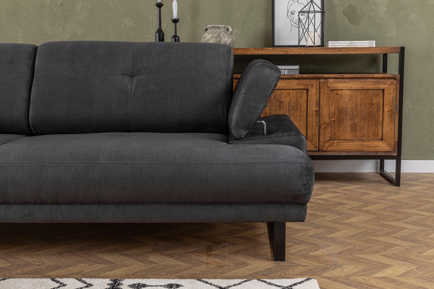 Mustang - Anthracite in Anthrazit präsentiert im Onlineshop von KAQTU Design AG. Bettsofa ist von Atelier Del Sofa