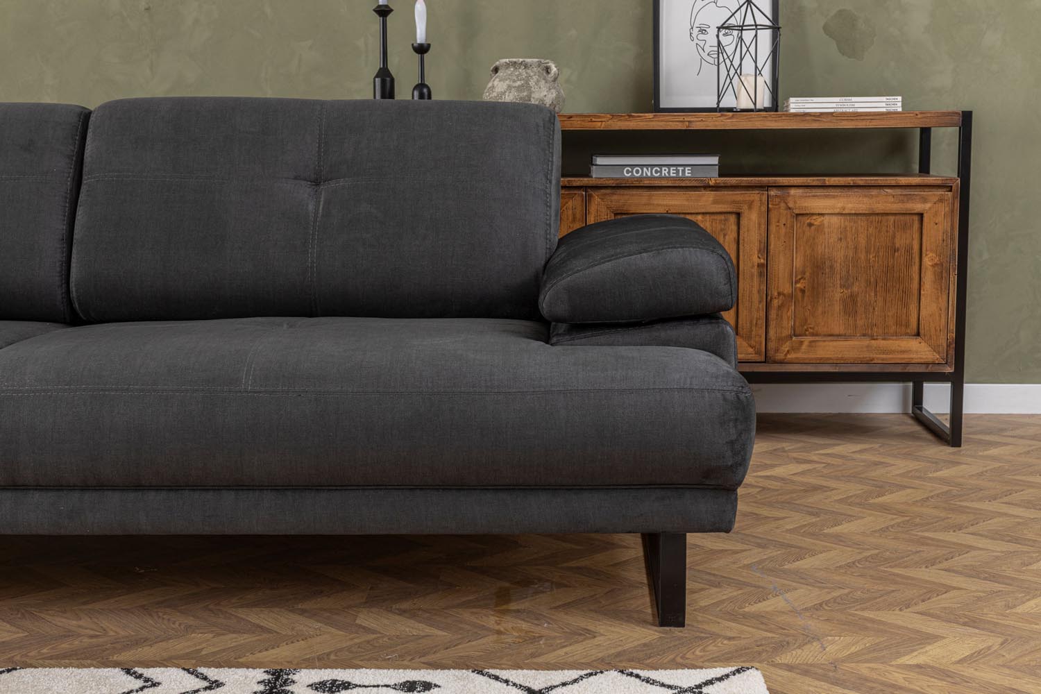 Mustang - Anthracite in Anthrazit präsentiert im Onlineshop von KAQTU Design AG. Bettsofa ist von Atelier Del Sofa
