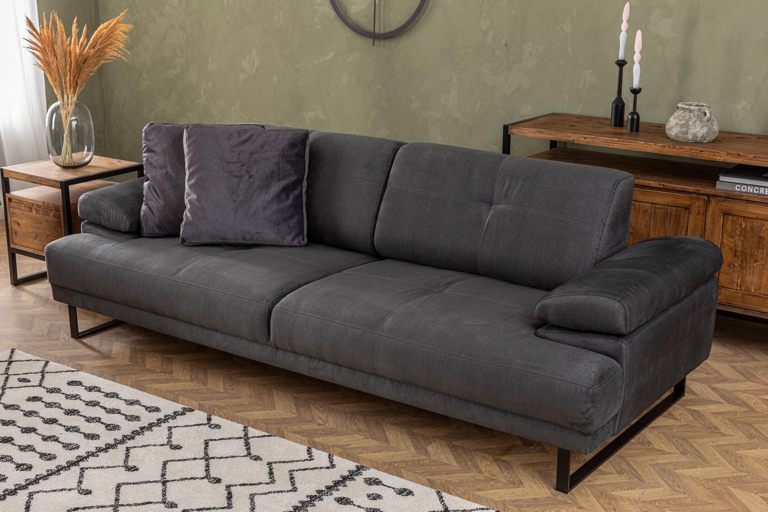 Mustang - Anthracite in Anthrazit präsentiert im Onlineshop von KAQTU Design AG. Bettsofa ist von Atelier Del Sofa