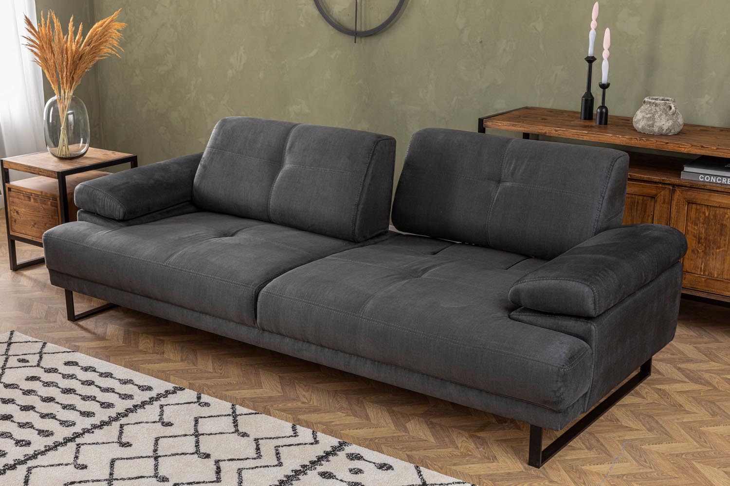 Mustang - Anthracite in Anthrazit präsentiert im Onlineshop von KAQTU Design AG. Bettsofa ist von Atelier Del Sofa