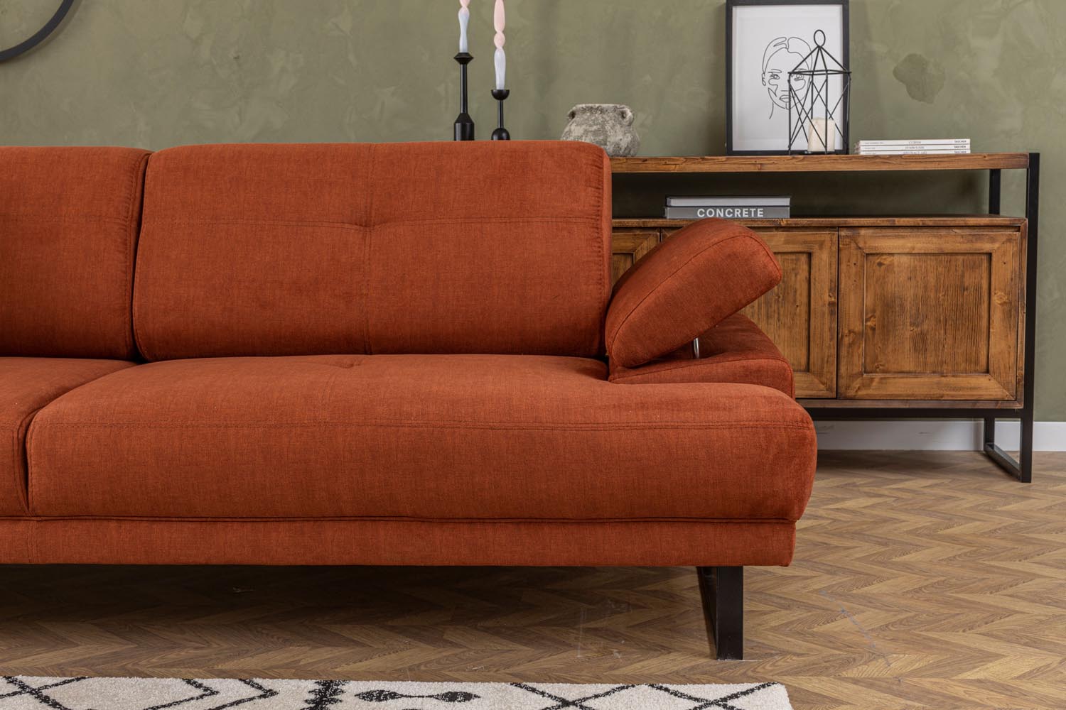 Mustang - Orange in Orange präsentiert im Onlineshop von KAQTU Design AG. Bettsofa ist von Atelier Del Sofa