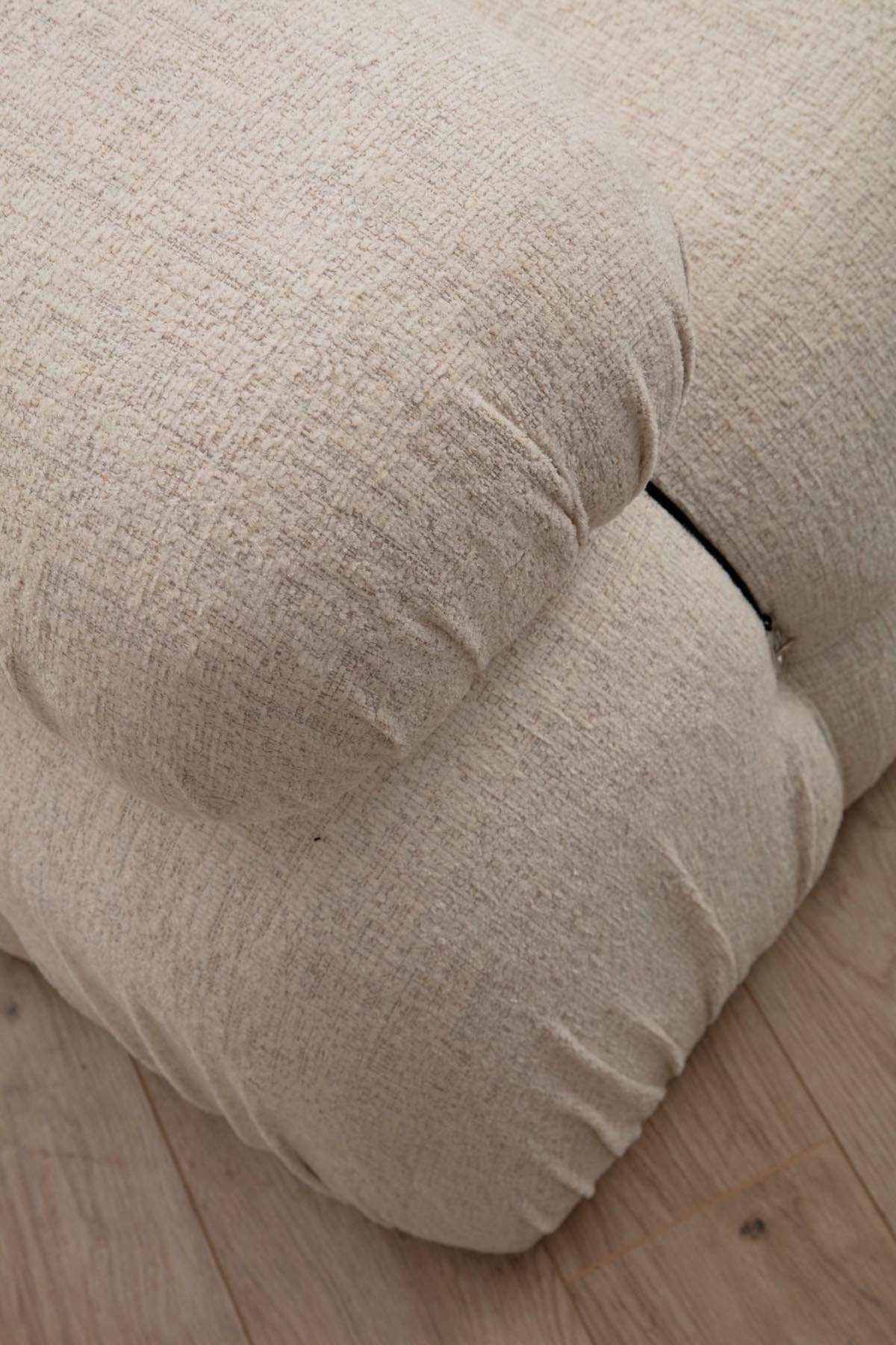 Bubble O1 - Cream Bouclette in Sahne präsentiert im Onlineshop von KAQTU Design AG. Modulares Sofa ist von Atelier Del Sofa