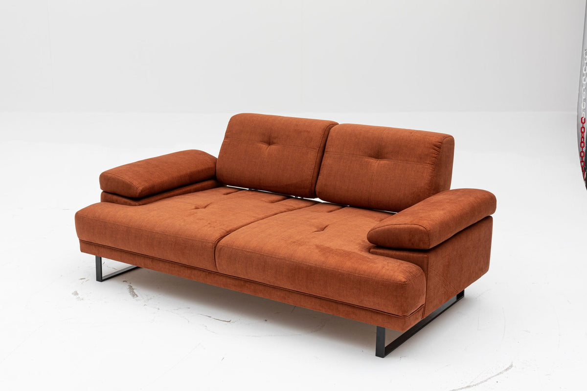 Mustang Bettsofa - Orange in Orange präsentiert im Onlineshop von KAQTU Design AG. Bettsofa ist von Atelier Del Sofa