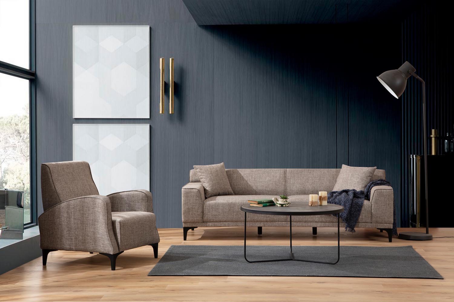 Petra 3 - Fawn in Reh präsentiert im Onlineshop von KAQTU Design AG. 3er Sofa ist von Atelier Del Sofa