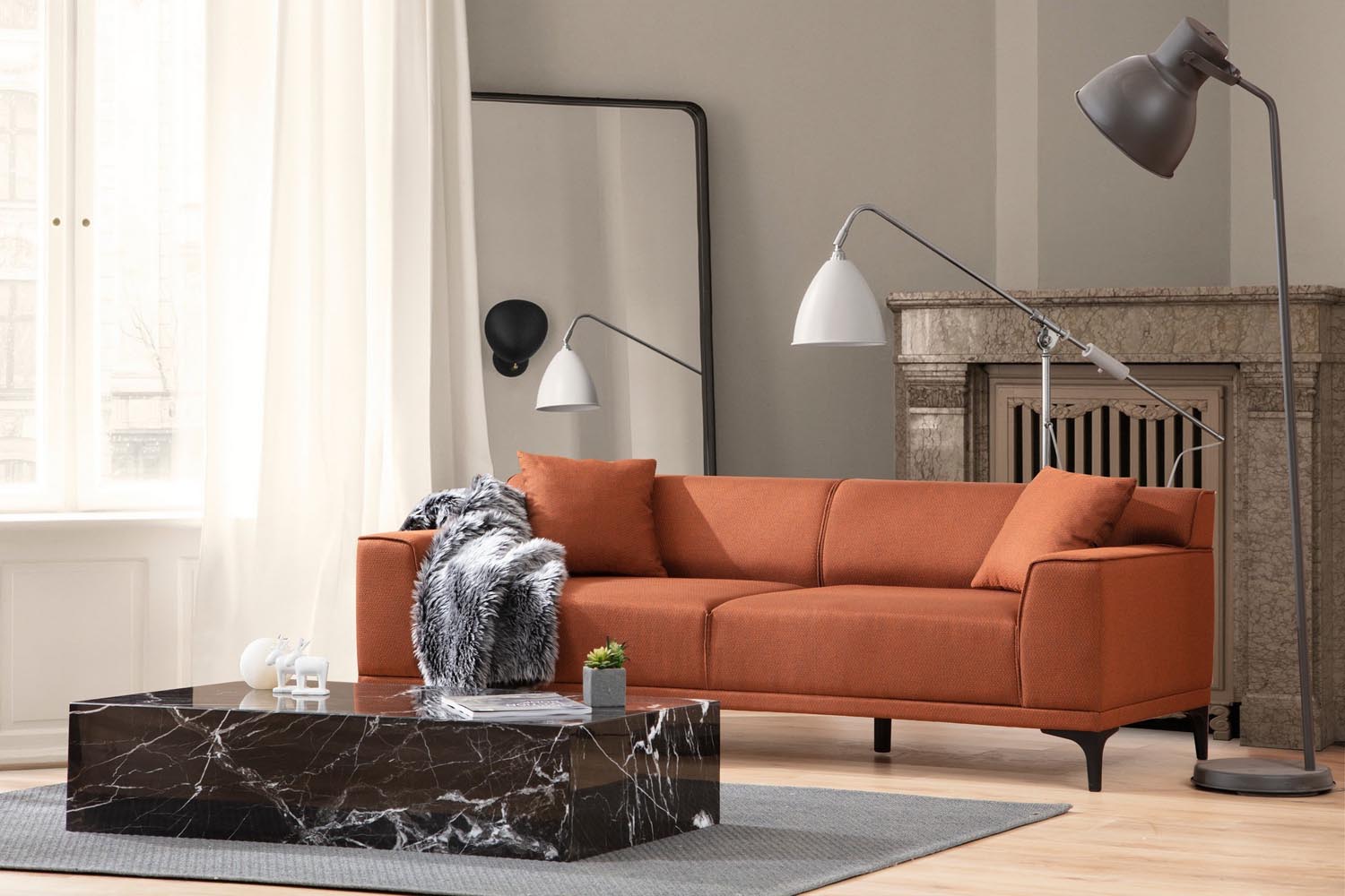 Petra 3 - Orange in Orange präsentiert im Onlineshop von KAQTU Design AG. 3er Sofa ist von Atelier Del Sofa