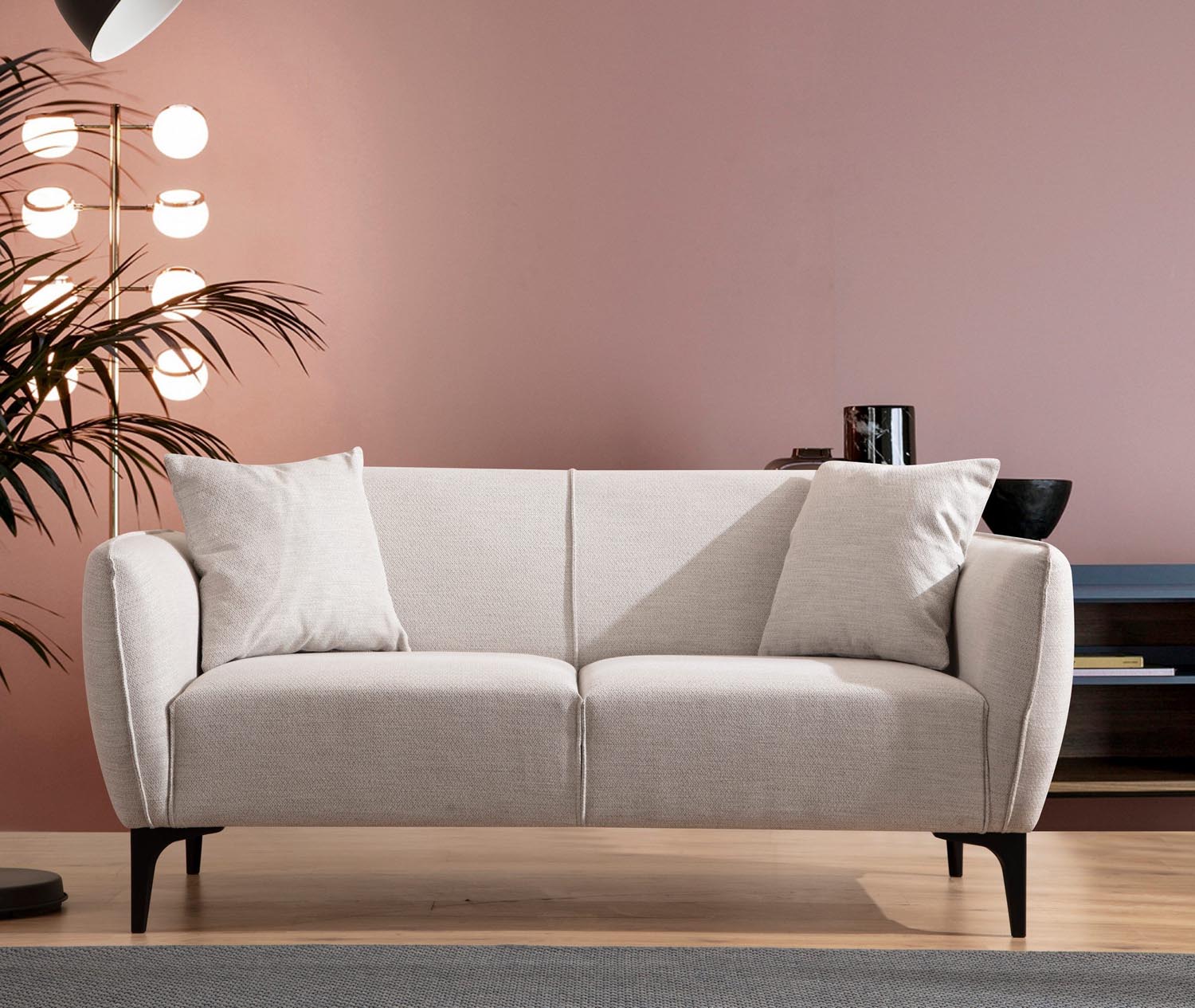 Belissimo - Off White in Off White präsentiert im Onlineshop von KAQTU Design AG. 2er Sofa ist von Atelier Del Sofa
