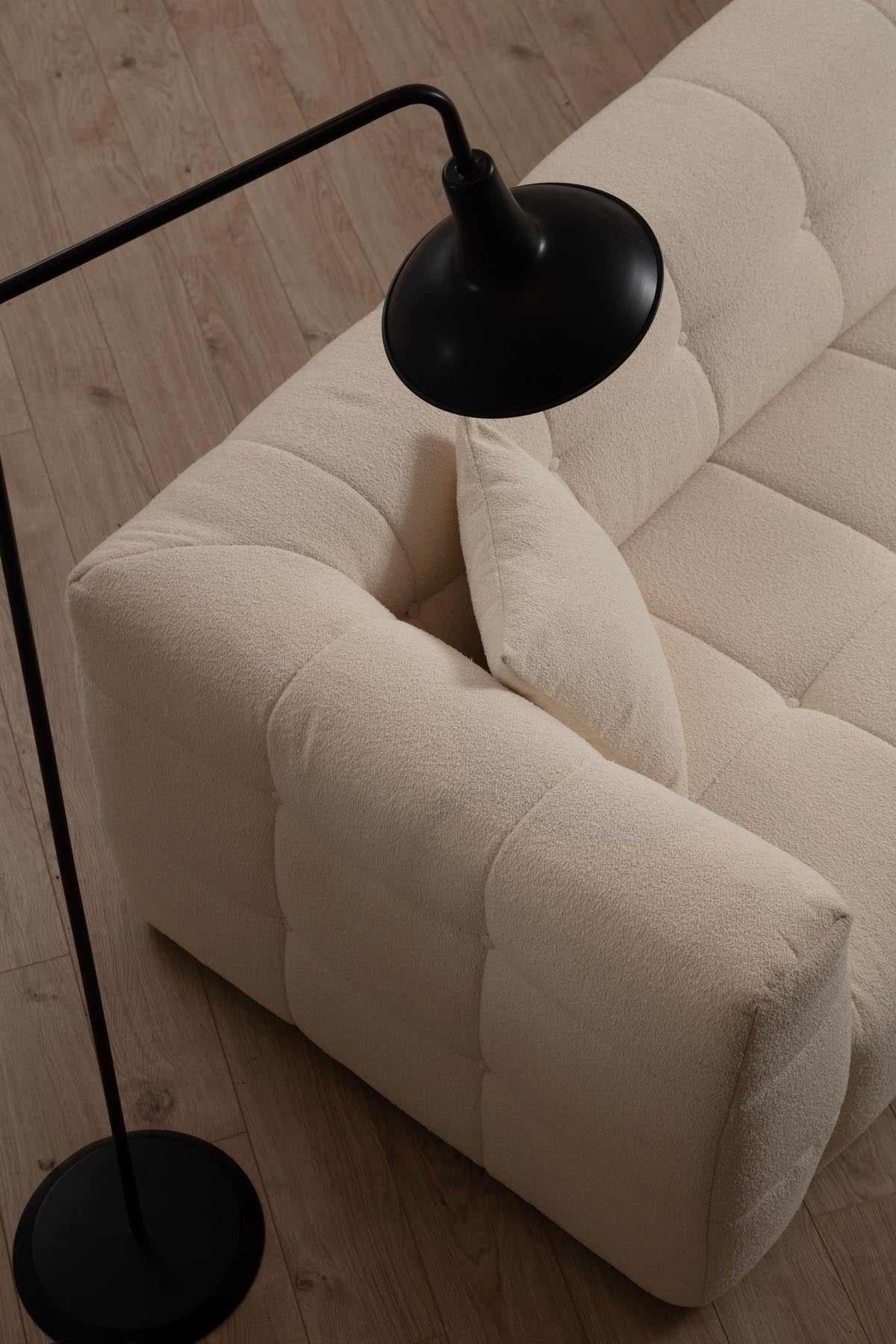 Cady 3 Seater Right - Beige in Beige präsentiert im Onlineshop von KAQTU Design AG. Ecksofa ist von Atelier Del Sofa