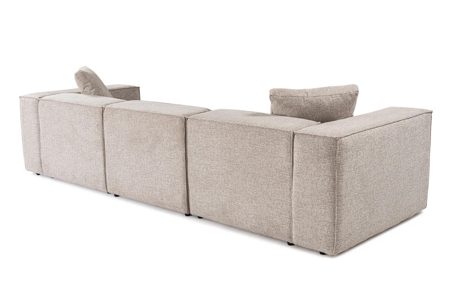 Lora (L1-O1-1R-POUFFE ) - Mocha in Mokka präsentiert im Onlineshop von KAQTU Design AG. Ecksofa ist von Atelier Del Sofa