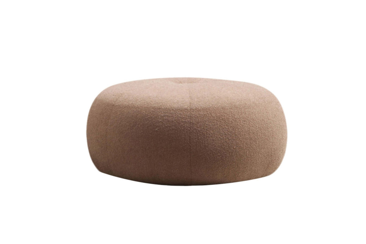 Tina Pouf - Cappuccino in Cappuccino präsentiert im Onlineshop von KAQTU Design AG. Pouf ist von Atelier Del Sofa