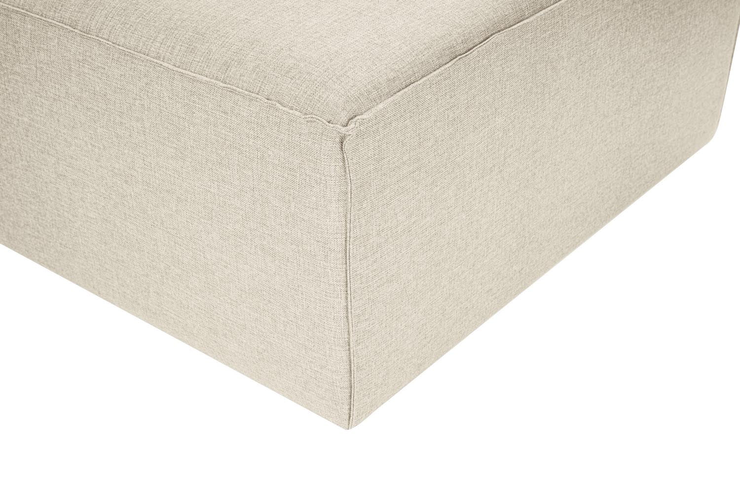 Fora - Ecru in Ecru präsentiert im Onlineshop von KAQTU Design AG. Ecksofa ist von Atelier Del Sofa