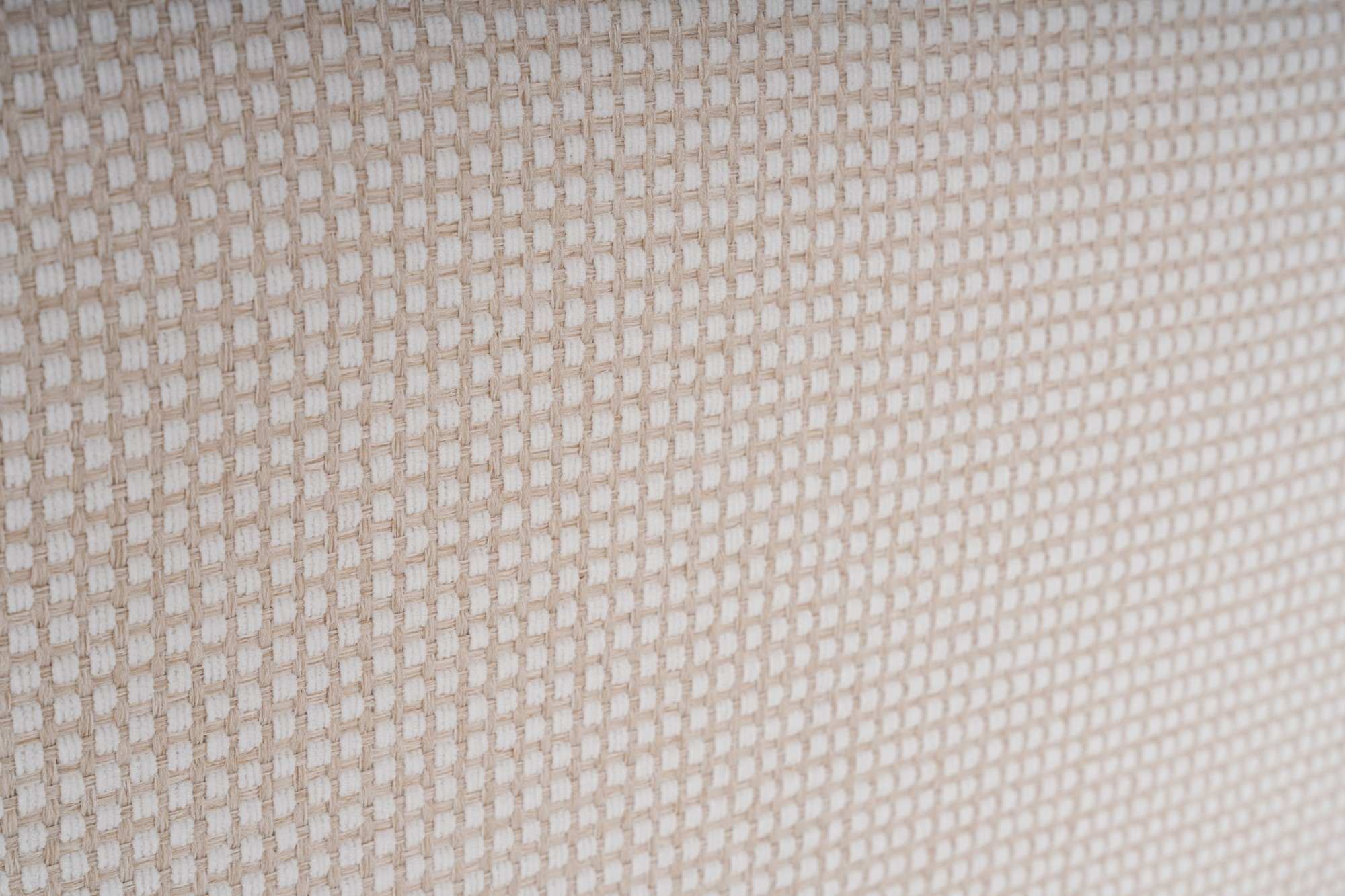 Lora Pouffe - White in Weiss präsentiert im Onlineshop von KAQTU Design AG. Pouf ist von Atelier Del Sofa