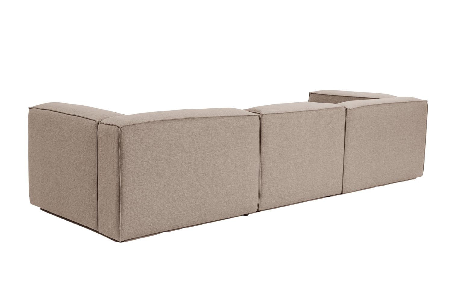 Fora 3 Seater - Brown in Braun präsentiert im Onlineshop von KAQTU Design AG. 3er Sofa ist von Atelier Del Sofa