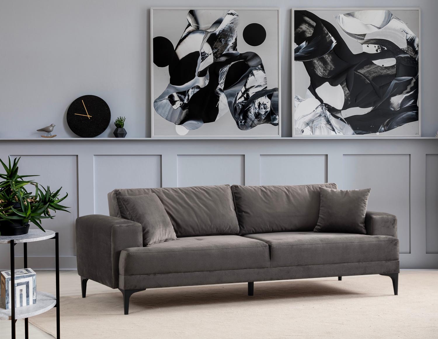 Astana 3 Seater - Anthracite in Anthrazit präsentiert im Onlineshop von KAQTU Design AG. 3er Sofa ist von Atelier Del Sofa