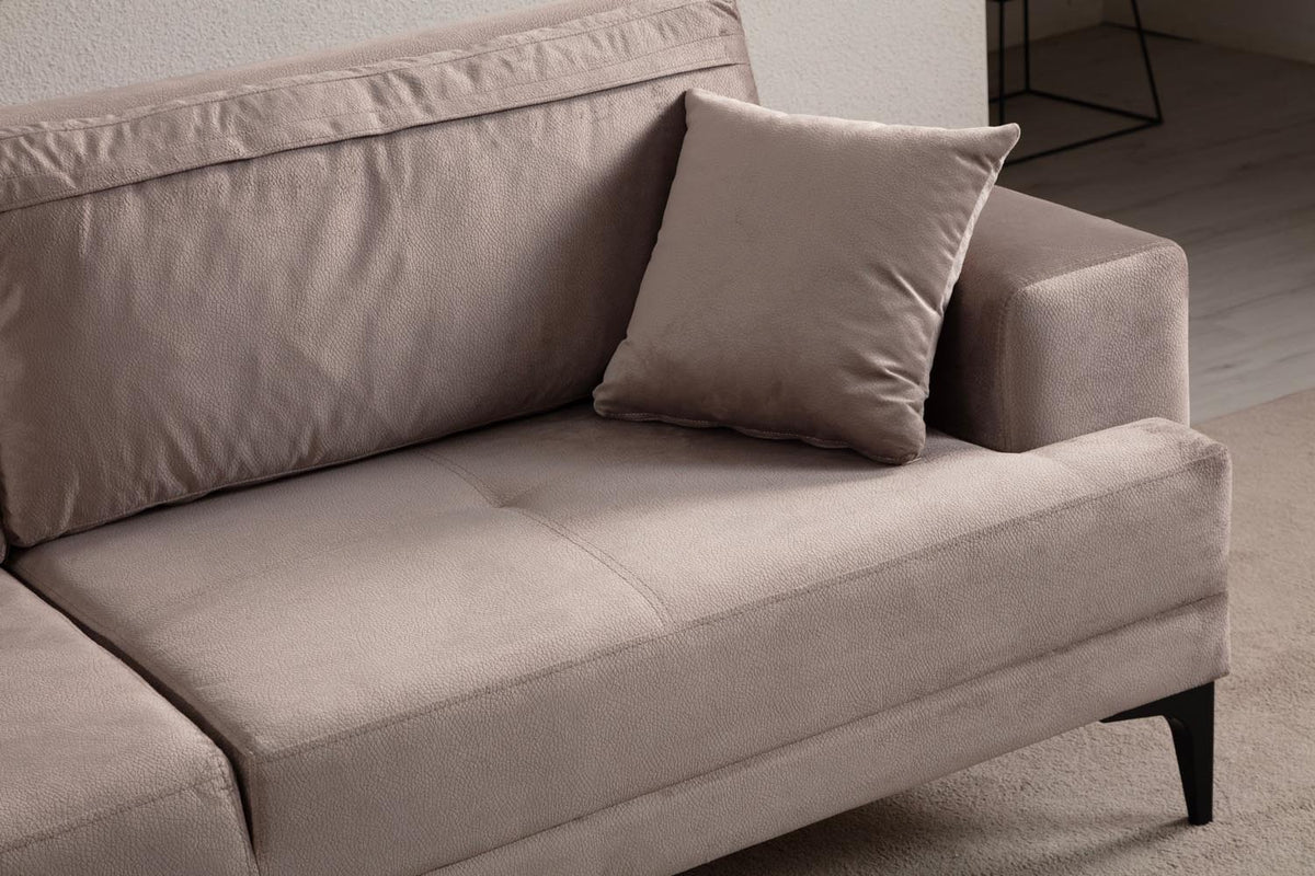 Astana 3 Sitzer Sofa - Beige in Beige präsentiert im Onlineshop von KAQTU Design AG. 3er Sofa ist von Atelier Del Sofa