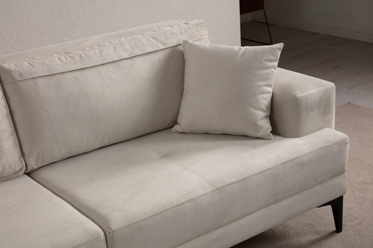 Astana 3 Sitzer Sofa - Ecru in Ecru präsentiert im Onlineshop von KAQTU Design AG. 3er Sofa ist von Atelier Del Sofa