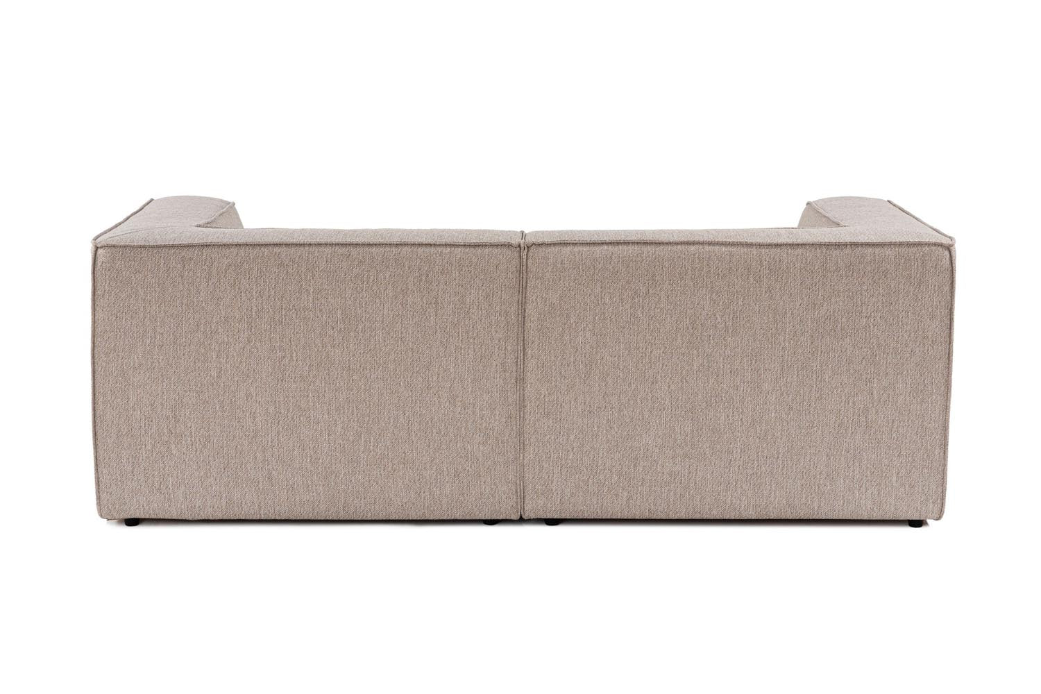 Sora 2 - Sand Beige in Sandbeige präsentiert im Onlineshop von KAQTU Design AG. 2er Sofa ist von Atelier Del Sofa