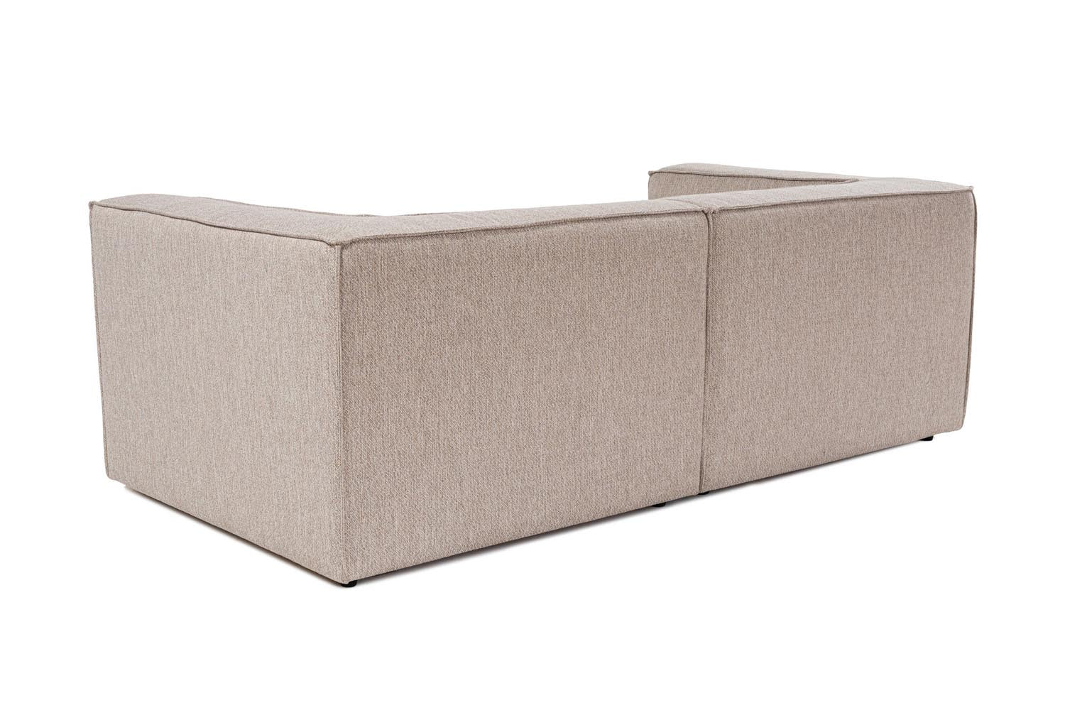 Sora 2 - Sand Beige in Sandbeige präsentiert im Onlineshop von KAQTU Design AG. 2er Sofa ist von Atelier Del Sofa