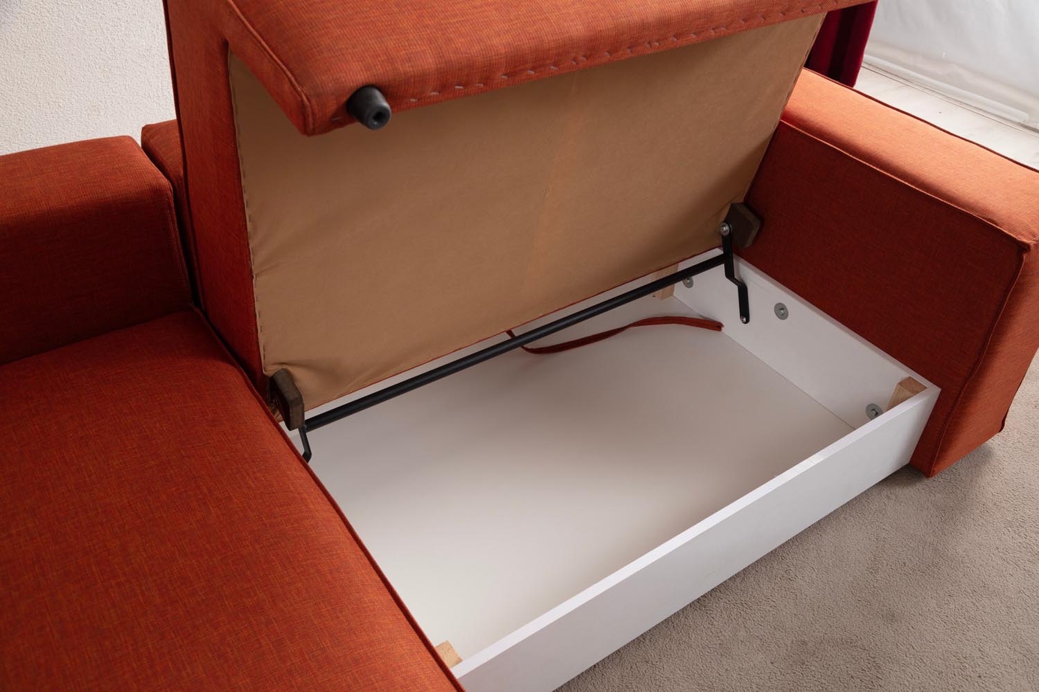 Pırlo Corner Left - Orange in Orange präsentiert im Onlineshop von KAQTU Design AG. Bettsofa ist von Atelier Del Sofa