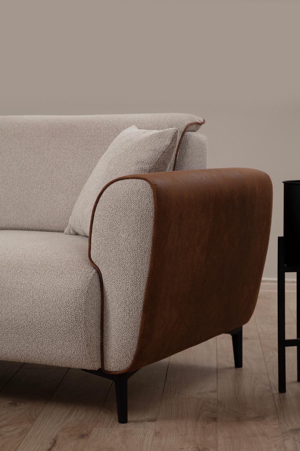 Aren - Beige in Beige Zimt präsentiert im Onlineshop von KAQTU Design AG. Modulares Sofa ist von Atelier Del Sofa