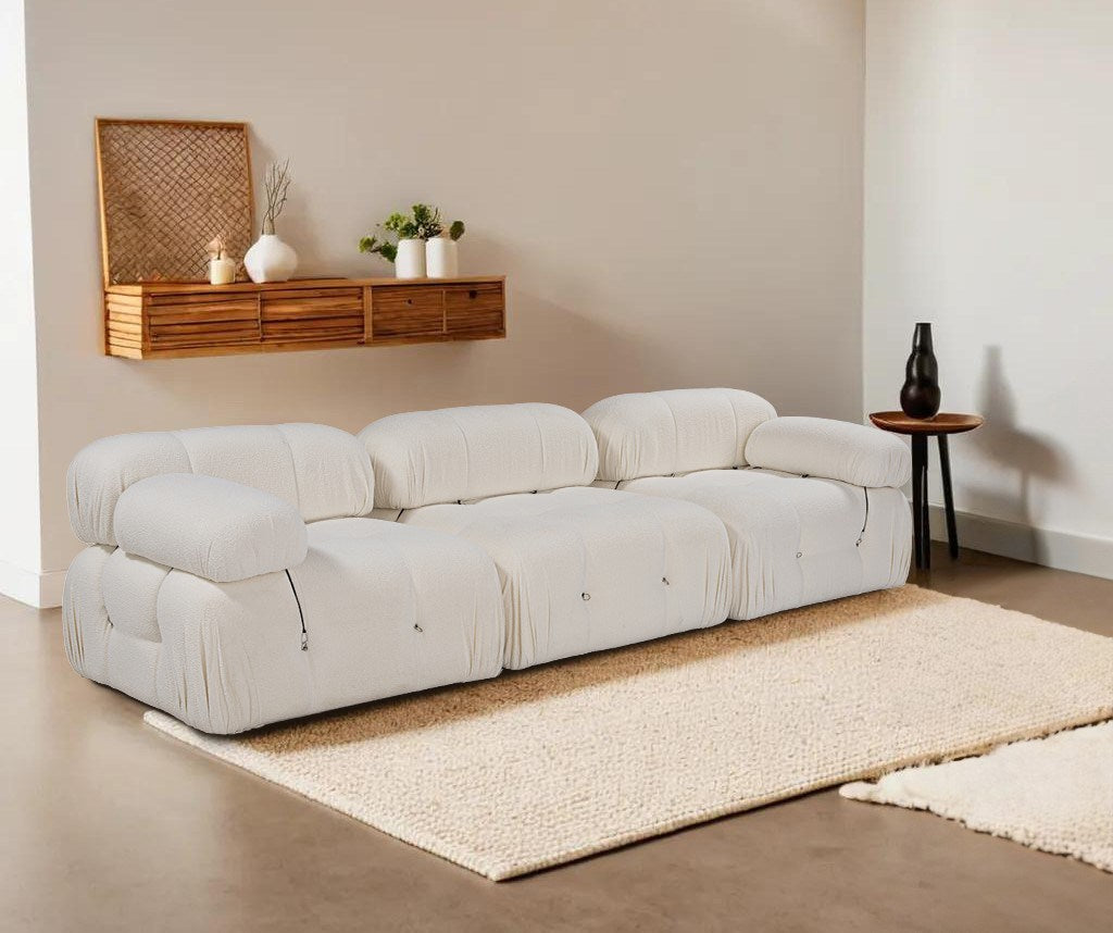 Bubble 3 Seater ( L1-O1-1R) V2 - Bouclette in Weiss präsentiert im Onlineshop von KAQTU Design AG. 3er Sofa ist von Atelier Del Sofa