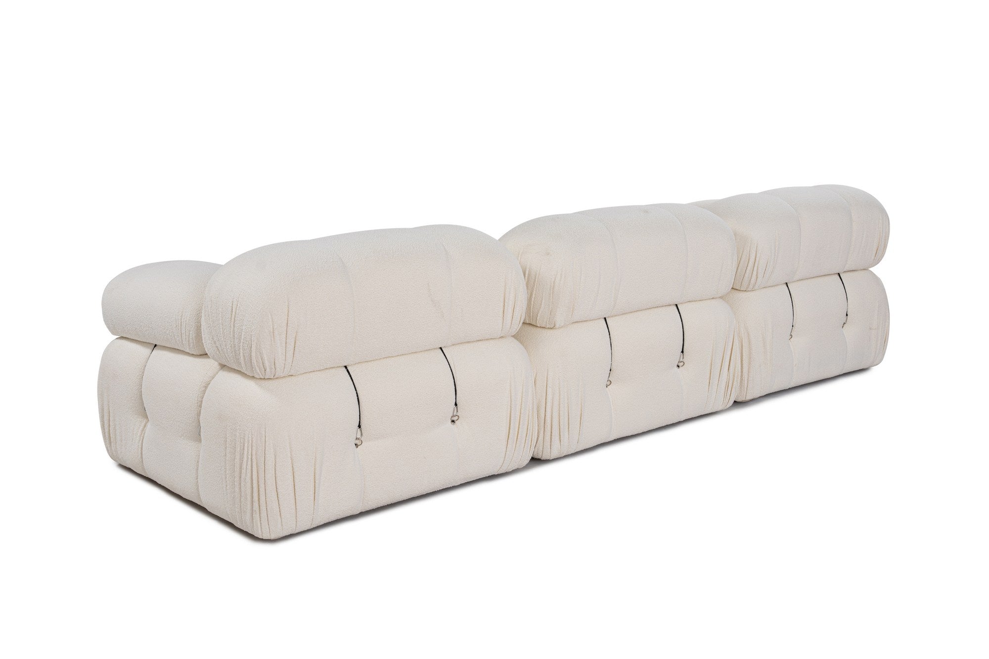 Bubble 3 Seater ( L1-O1-1R) V2 - Bouclette in Weiss präsentiert im Onlineshop von KAQTU Design AG. 3er Sofa ist von Atelier Del Sofa