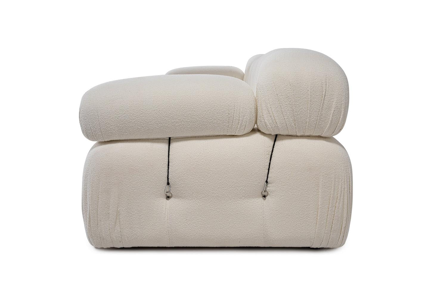Bubble 3 Seater ( L1-O1-1R) V2 - Bouclette in Weiss präsentiert im Onlineshop von KAQTU Design AG. 3er Sofa ist von Atelier Del Sofa