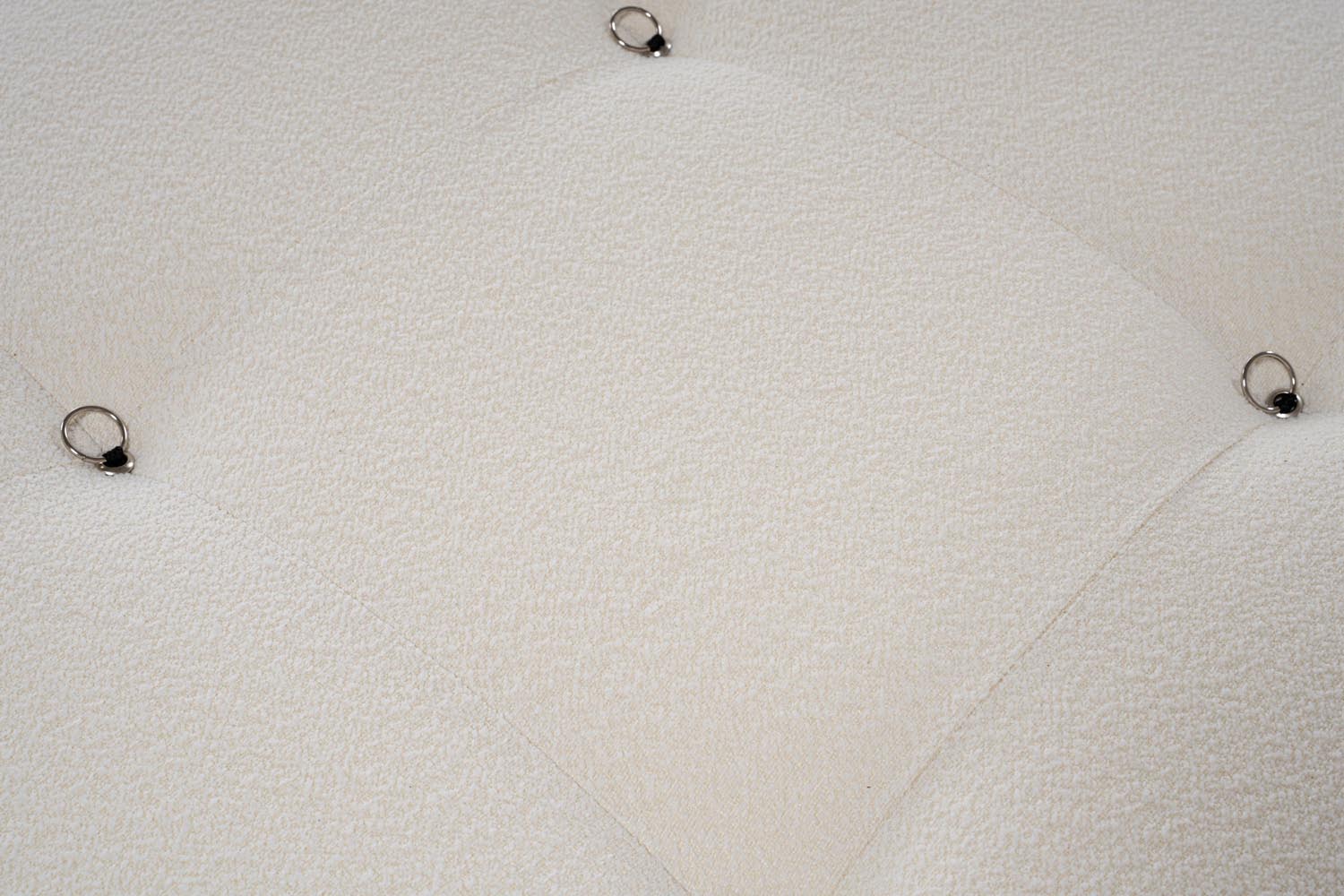 Bubble Beige L1-O1-1R-PUF in Weiss präsentiert im Onlineshop von KAQTU Design AG. Ecksofa ist von Atelier Del Sofa