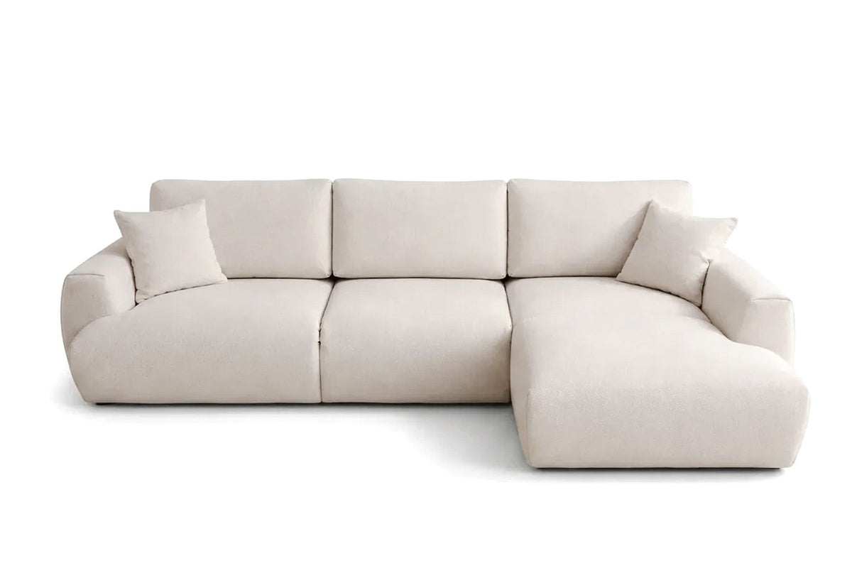Ecru-farbenes Ecksofa rechts mit Schlaffunktion von Hanah Home, Polyesterbezug, Buchenholz-Gestell, Kunststoffbeinen, Staufach unter Sitzfläche.