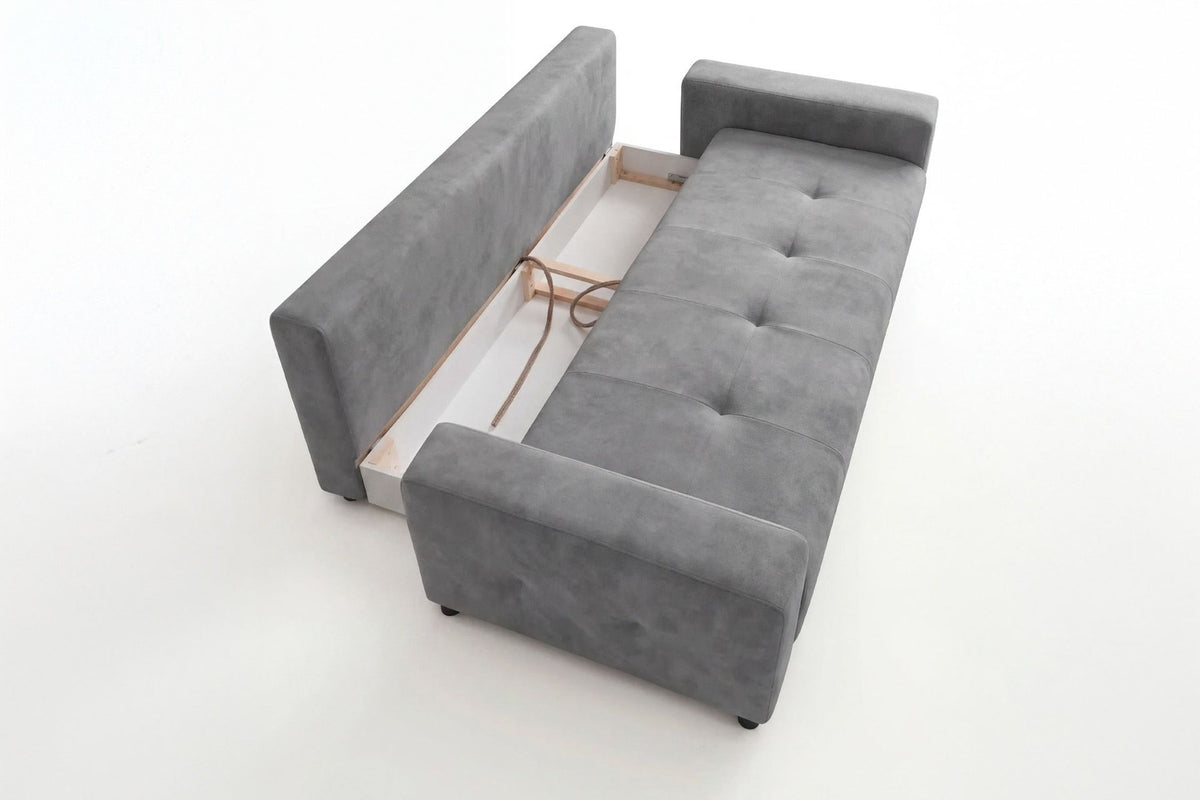 Graues 3-Sitzer Schlafsofa Magnum von Hanah Home mit Polyesterbezug, Kunststoffbeinen und sichtbarem Staufach unter der Sitzfläche.