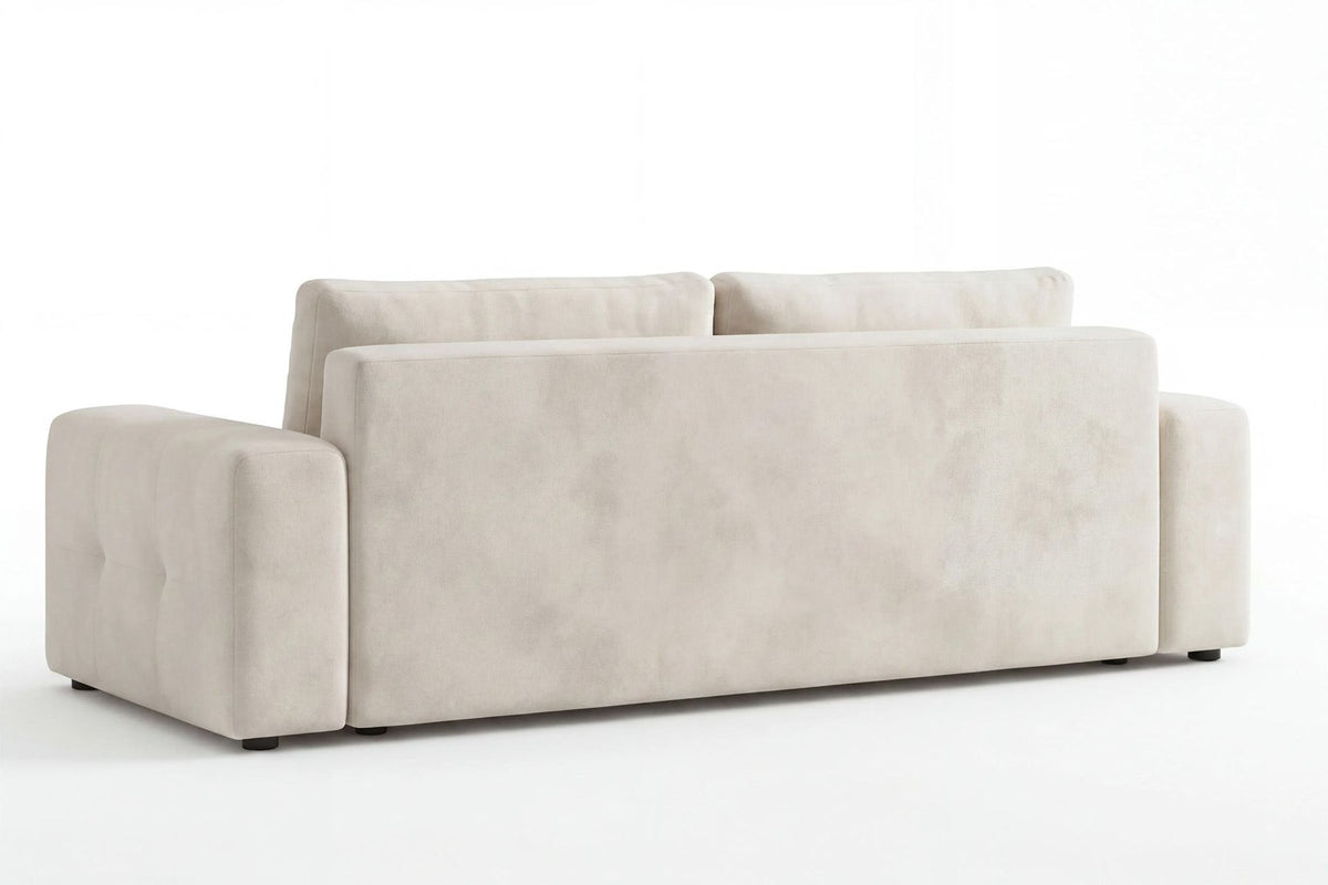Magnum Schlafsofa von Hanah Home in Ecru: 3-Sitzer mit Polyesterbezug, Buchenholzgestell, Kunststoffbeinen und zwei Kissen.