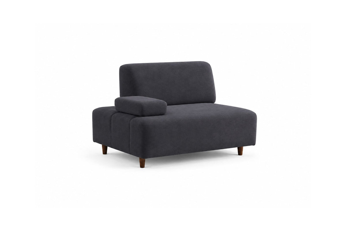 Petrolblaues 4-Sitzer-Sofa Madlen von Hanah Home mit hohen Kunststoffbeinen, Polyesterbezug, Holzgestell und zwei losen Kissen.