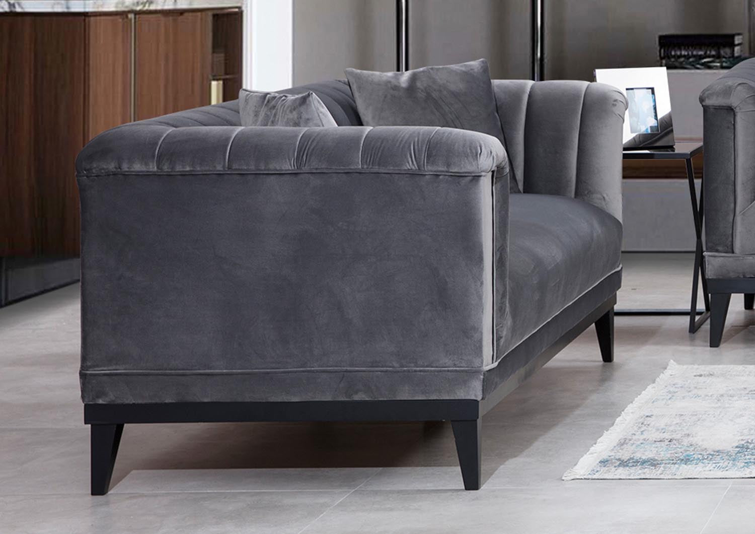 Trendy - Dark Grey in Dunkelgrau präsentiert im Onlineshop von KAQTU Design AG. 2er Sofa ist von Atelier Del Sofa