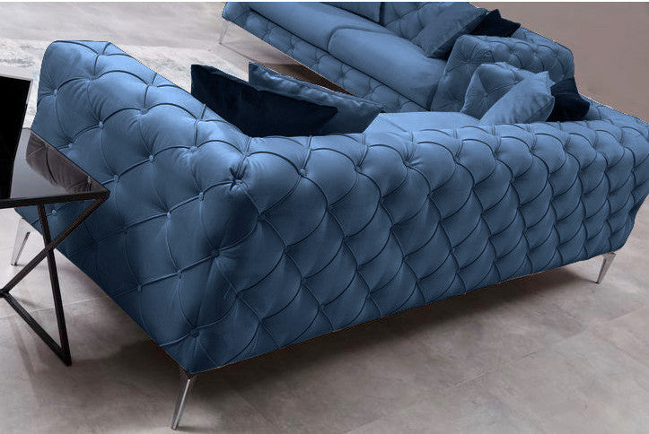 Como 3 Seater - Blue in Blau präsentiert im Onlineshop von KAQTU Design AG. 3er Sofa ist von Atelier Del Sofa