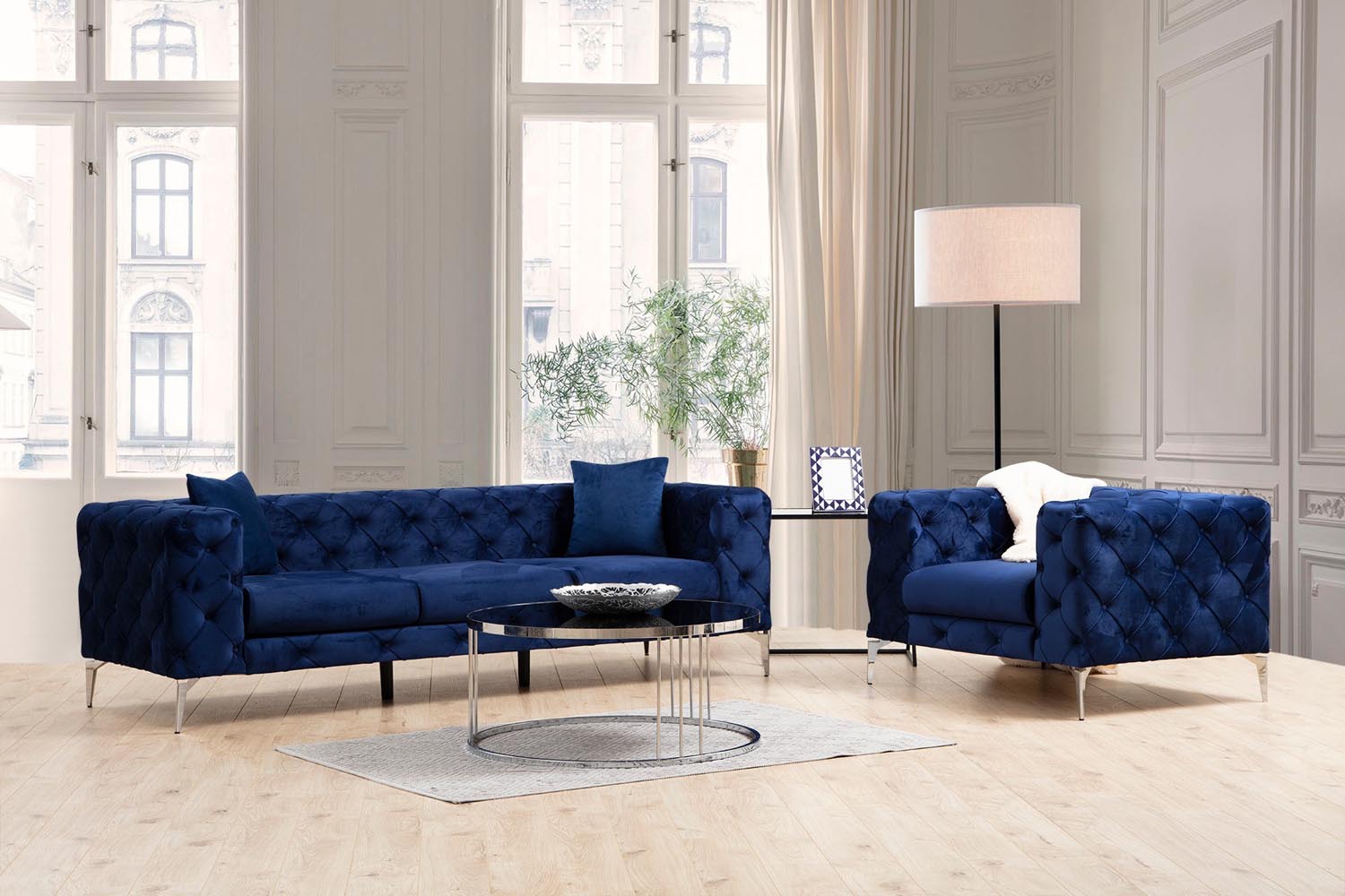 Como - Navy Blue in Marineblau präsentiert im Onlineshop von KAQTU Design AG. 3er Sofa ist von Atelier Del Sofa