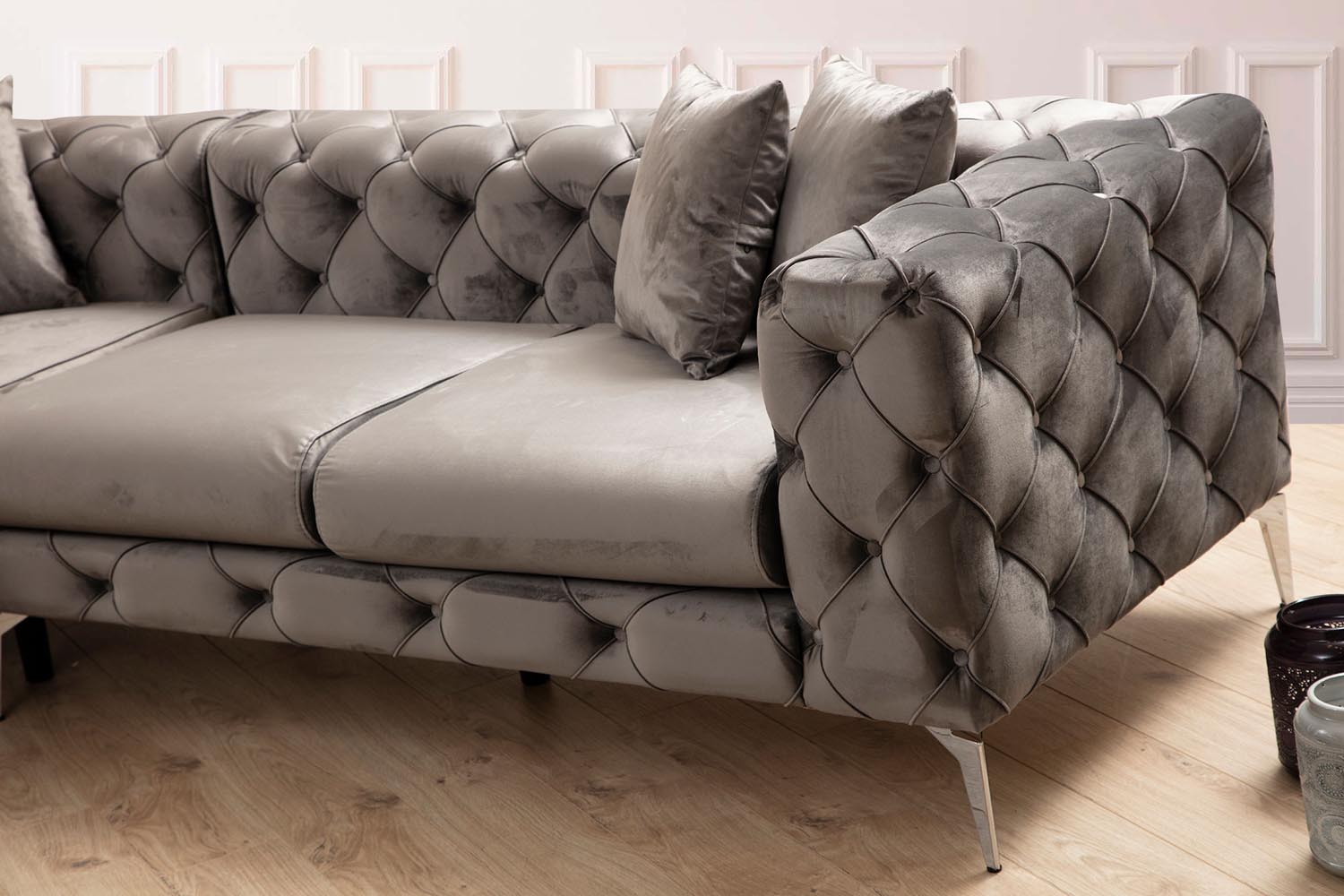 Como Right - Anthracite in Anthrazit präsentiert im Onlineshop von KAQTU Design AG. Ecksofa ist von Atelier Del Sofa