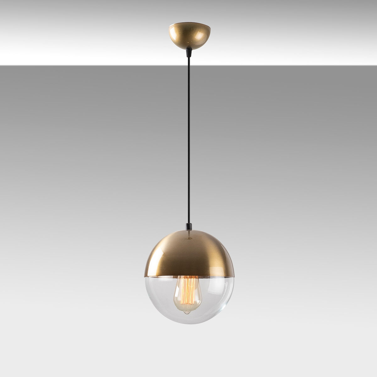 Bastos Pendellampe - Vintage in Vintage präsentiert im Onlineshop von KAQTU Design AG. Pendelleuchte ist von Opviq