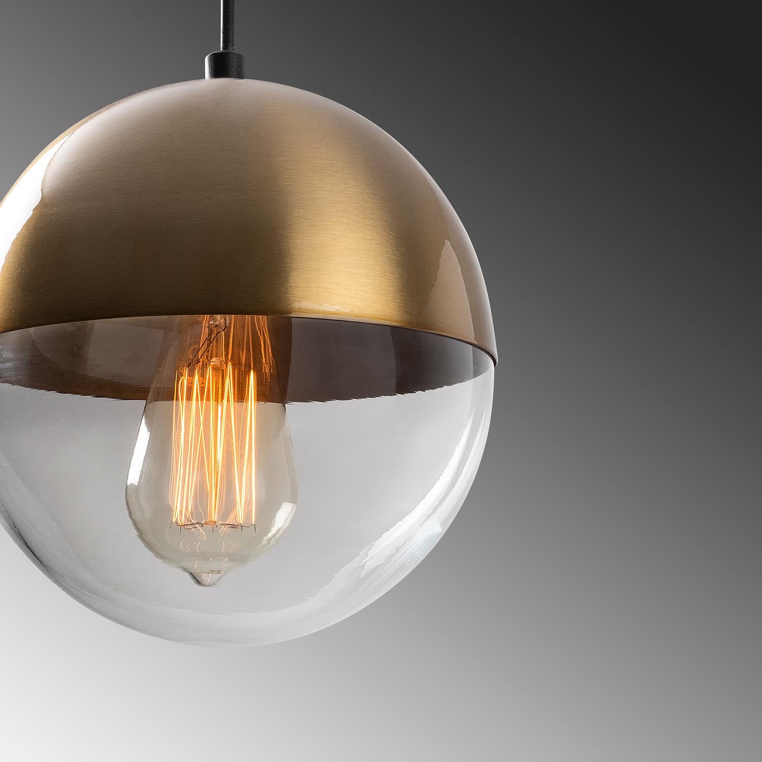 Bastos - 2105 in Vintage präsentiert im Onlineshop von KAQTU Design AG. Pendelleuchte ist von Opviq