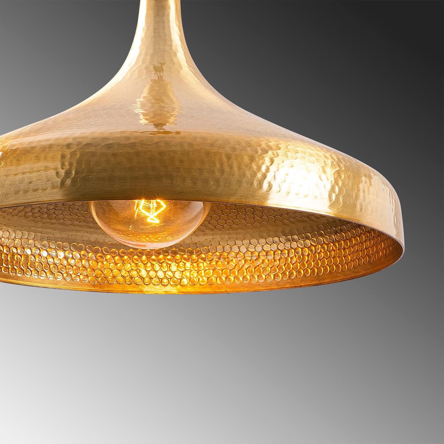 Tattoo - 2645 in Gold
 Schwarz präsentiert im Onlineshop von KAQTU Design AG. Pendelleuchte ist von Opviq