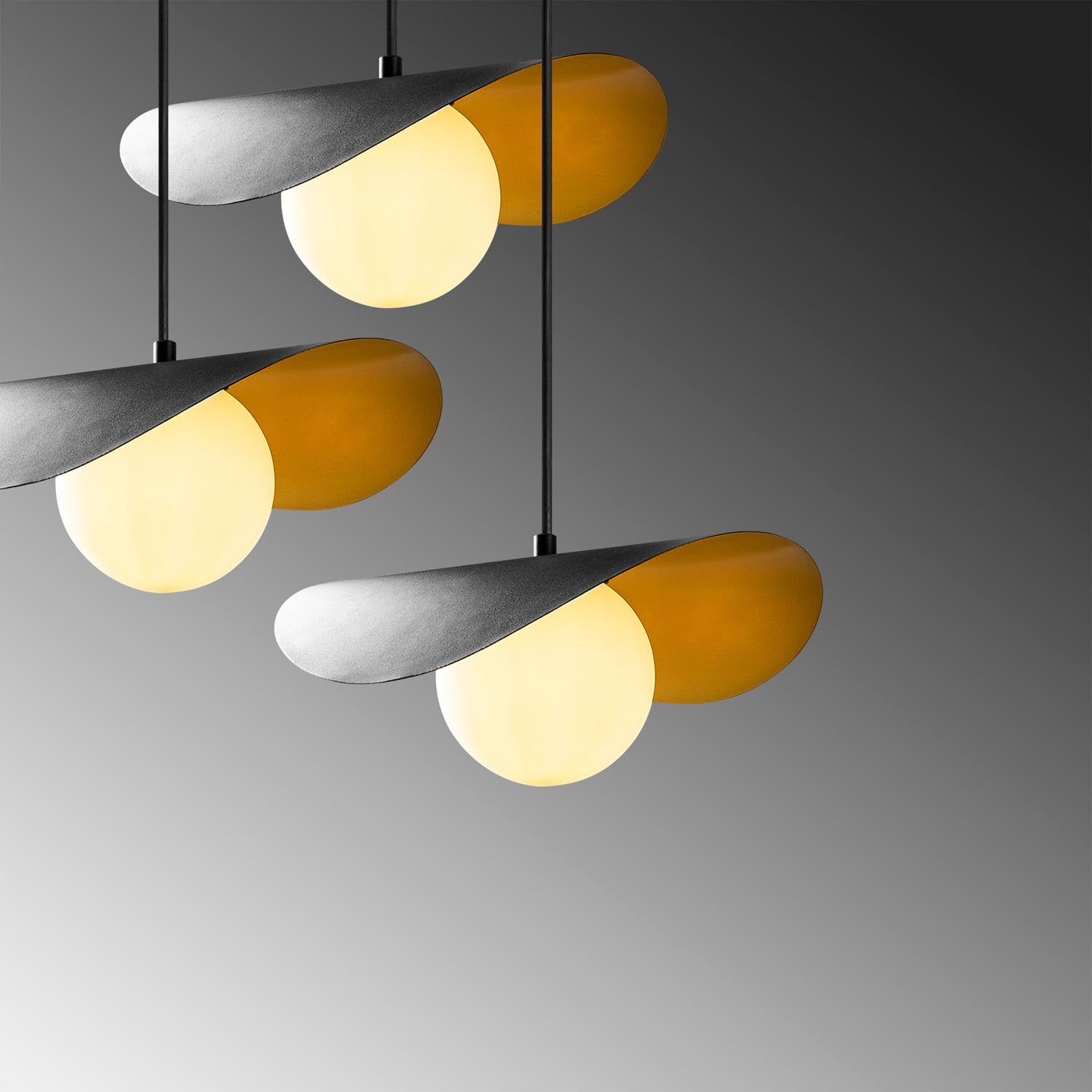 Vatoz - 6141 in Schwarz präsentiert im Onlineshop von KAQTU Design AG. Pendelleuchte ist von Opviq