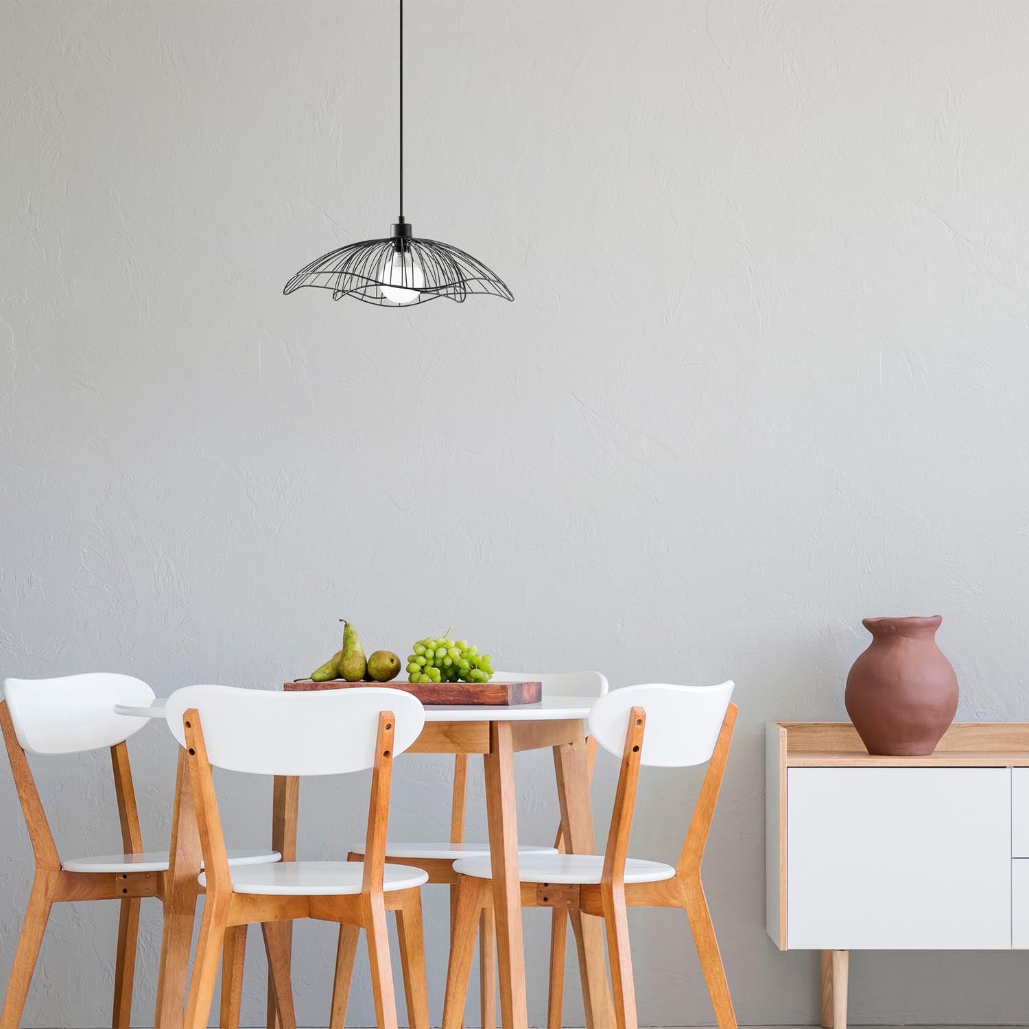 Farac - 6380 in Schwarz präsentiert im Onlineshop von KAQTU Design AG. Pendelleuchte ist von Opviq