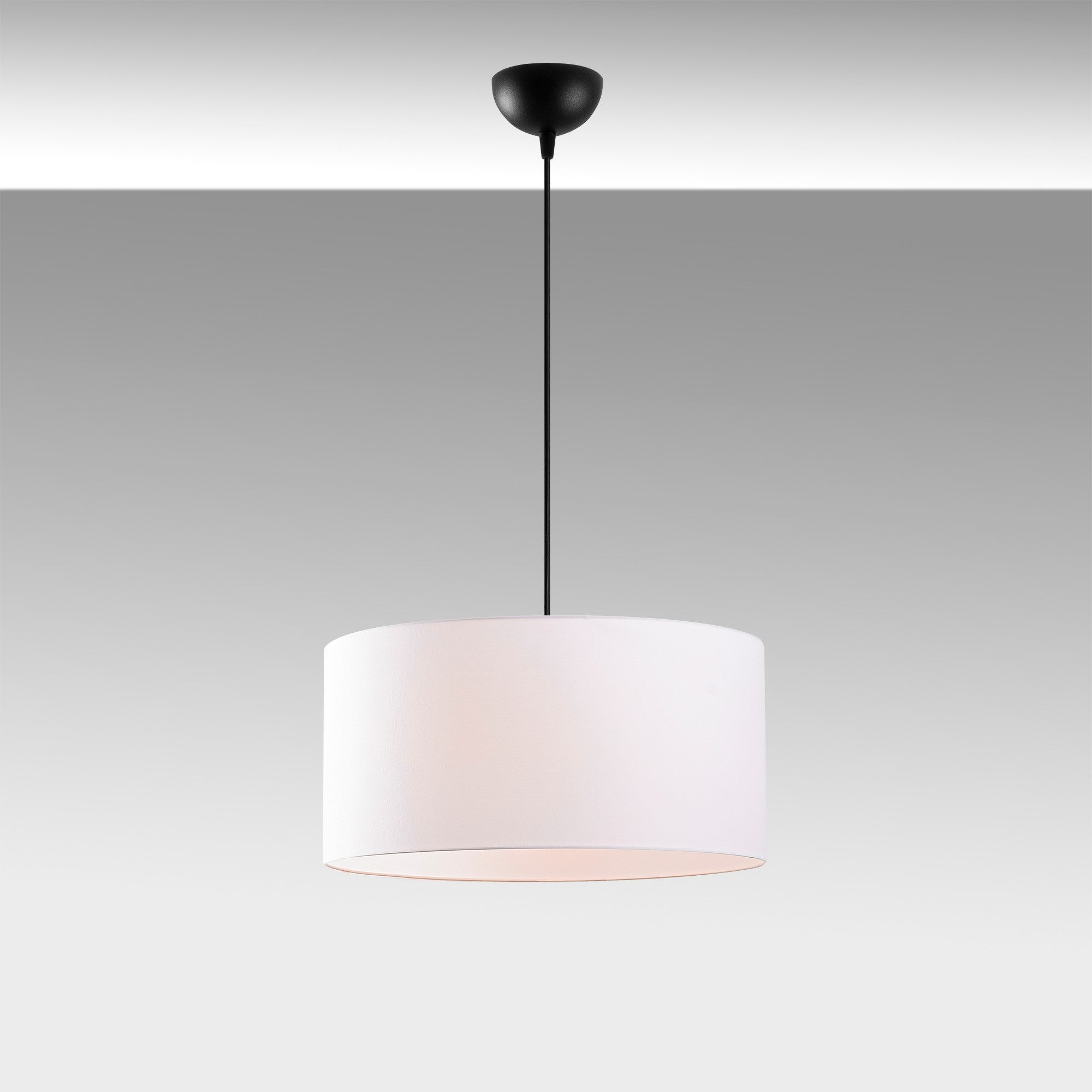 Abajur - 6441 in Weiss präsentiert im Onlineshop von KAQTU Design AG. Pendelleuchte ist von Opviq