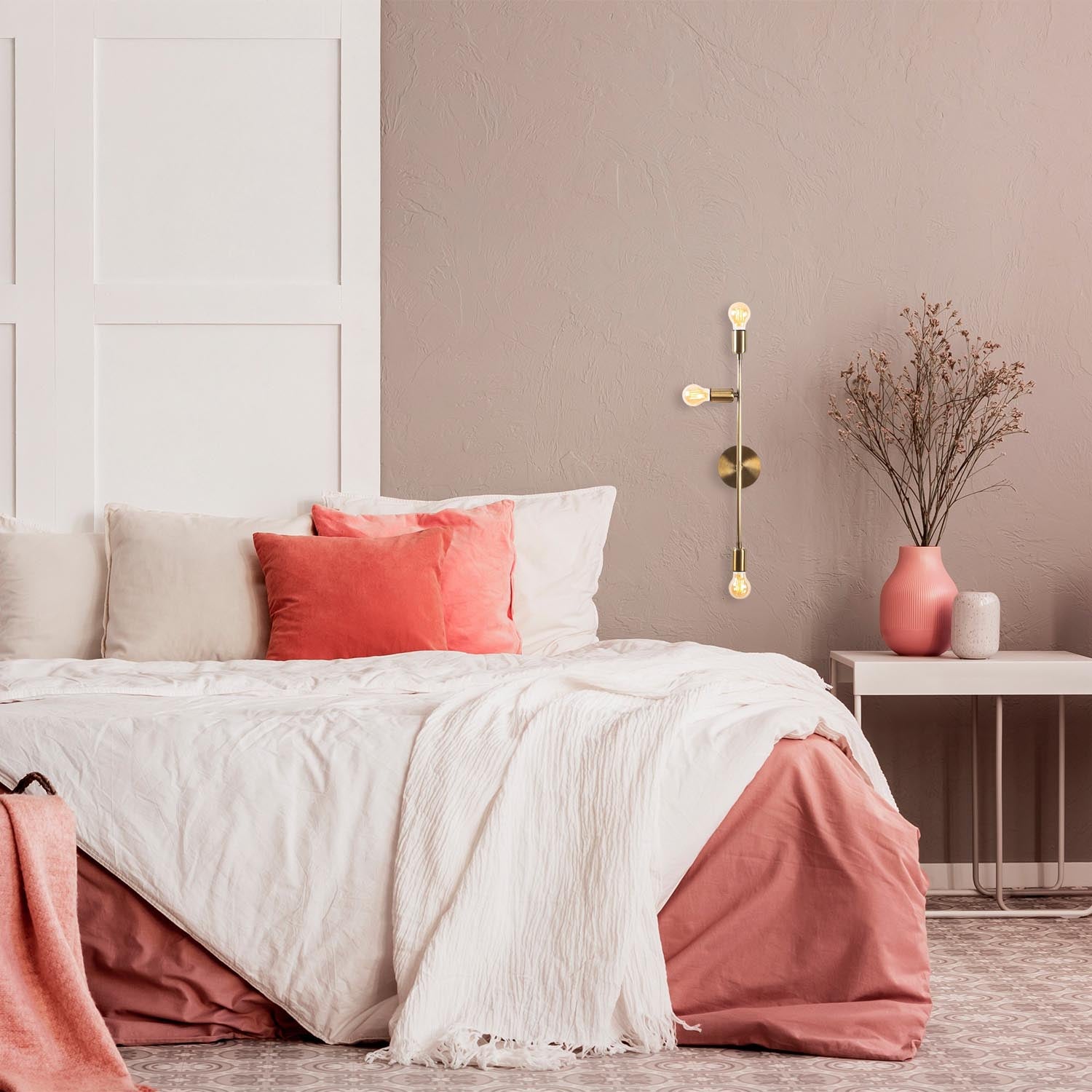 Bedside - 3169 in Vintage präsentiert im Onlineshop von KAQTU Design AG. Wandleuchte ist von Opviq