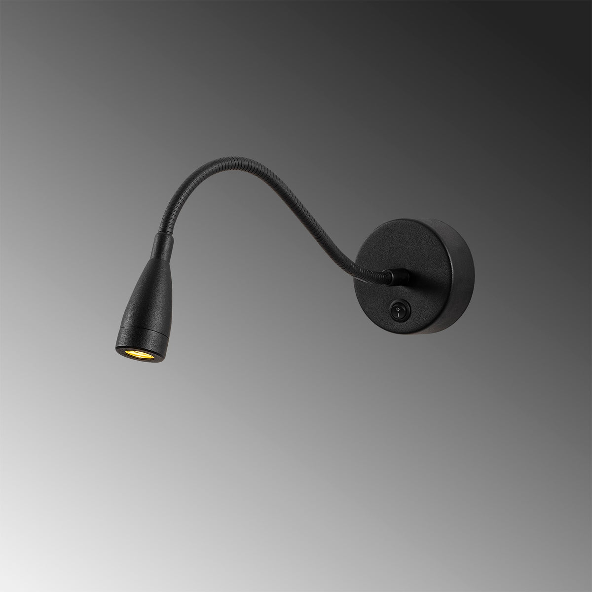 Reading Wandleuchte - Schwarz in Schwarz präsentiert im Onlineshop von KAQTU Design AG. Wandleuchte ist von Opviq